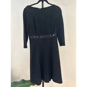 Kay Unger Dress-size 8-2000 collection lightweight Wool 3/4 sleeve waist accents